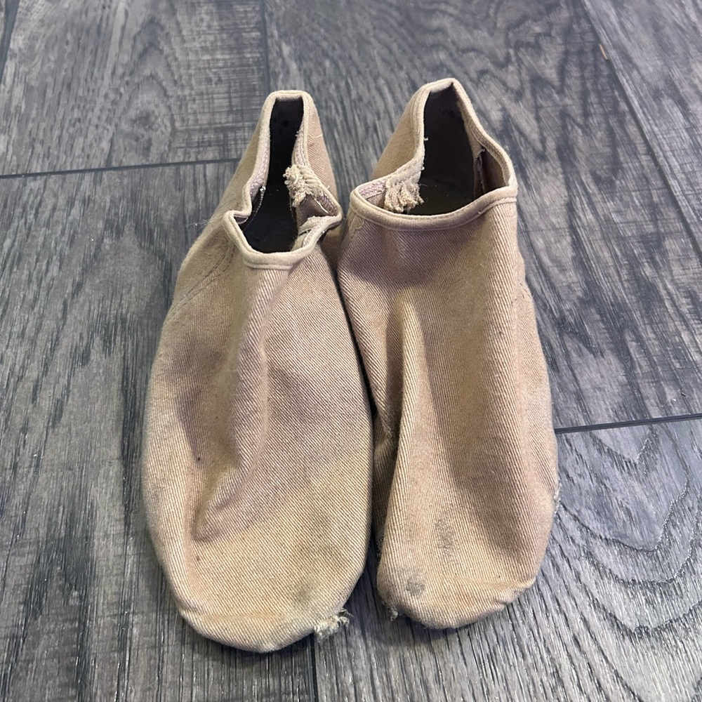 Bloch Phantom Nude Jazz Shoes Fits Size 7.5 Women’s